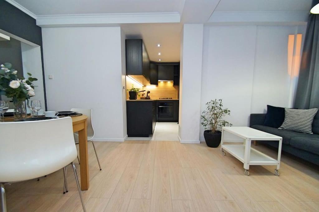 Apartament Korfantego Citycentre Z Widokiem Na Spodek 卡托维兹 外观 照片